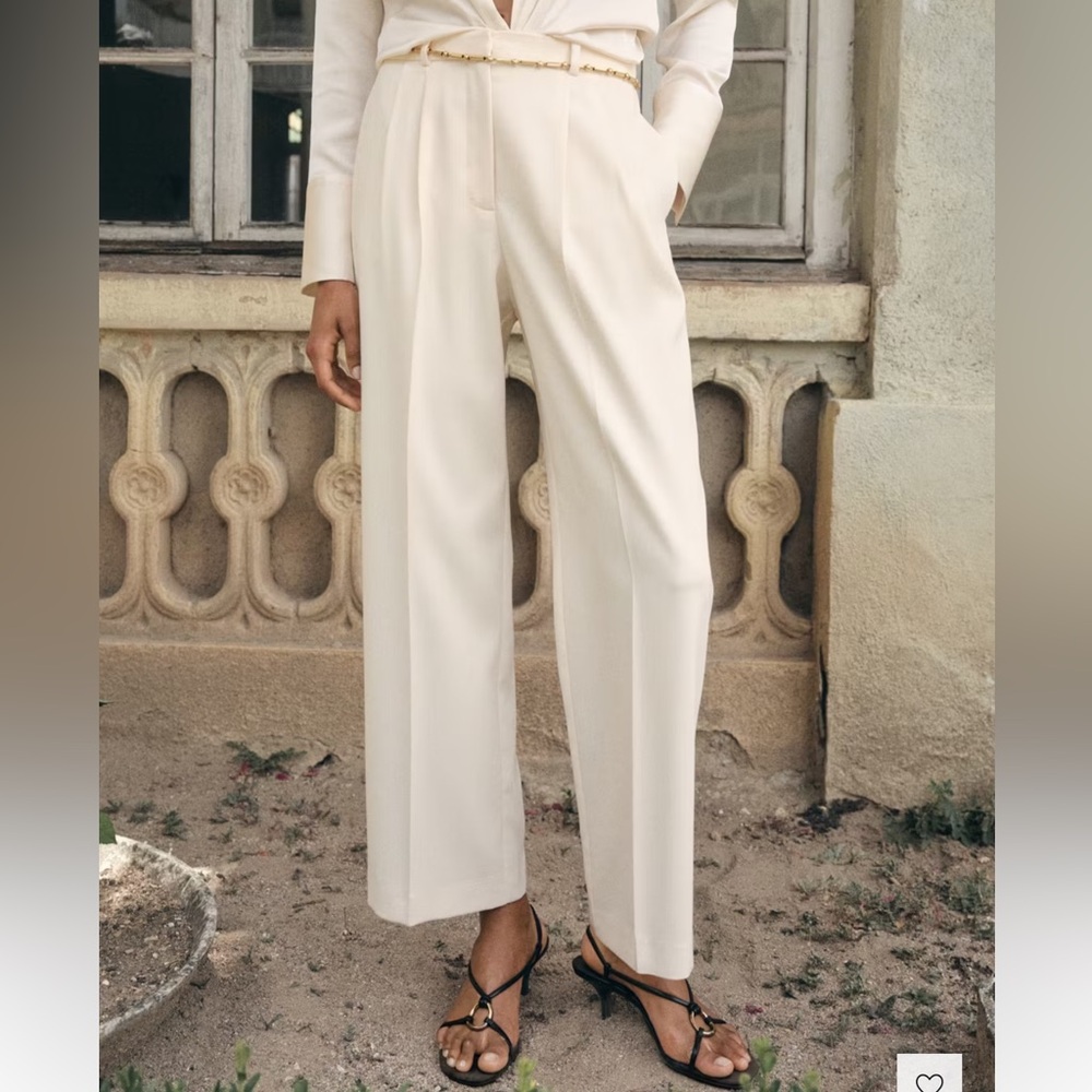 NWT Mango Straight-fit pleated pants Light Cream
